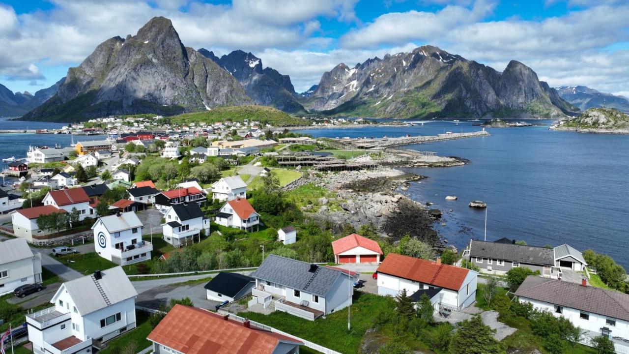 House In The Heart Of Lofoten With Spectacular View Ferienhaus Reine